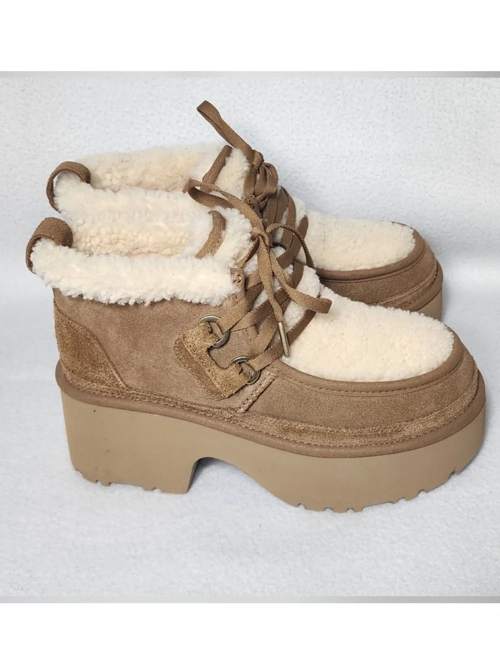✨UGG✨Esmee Lace Up Platform Booties
